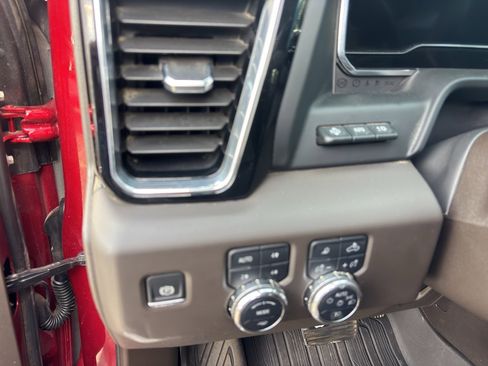 Used 2024 GMC Sierra 2500 Denali w/ Denali Reserve Package image 15
