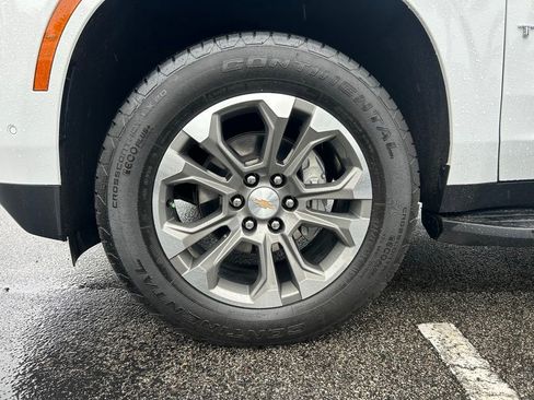 Used 2025 Chevrolet Tahoe LS RWD image 10