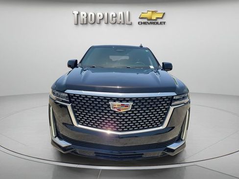 Used 2023 Cadillac Escalade ESV Premium Luxury RWD image 8