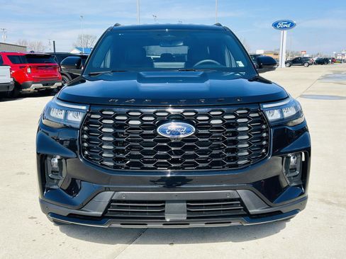 Used 2025 Ford Explorer ST-Line w/ Premium Package image 41