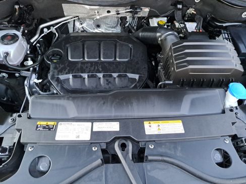 Certified 2024 Volkswagen Atlas SE image 27