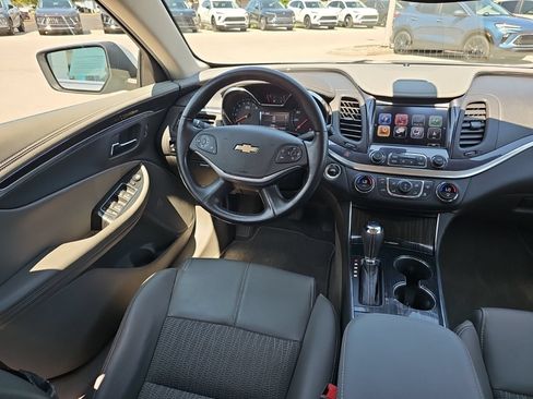 Used 2018 Chevrolet Impala LT w/ LT Convenience Package FWD image 25