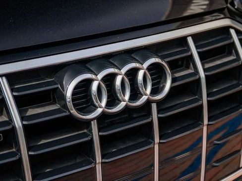 Certified 2023 Audi Q5 Premium w/ Convenience Package AWD/4WD image 13