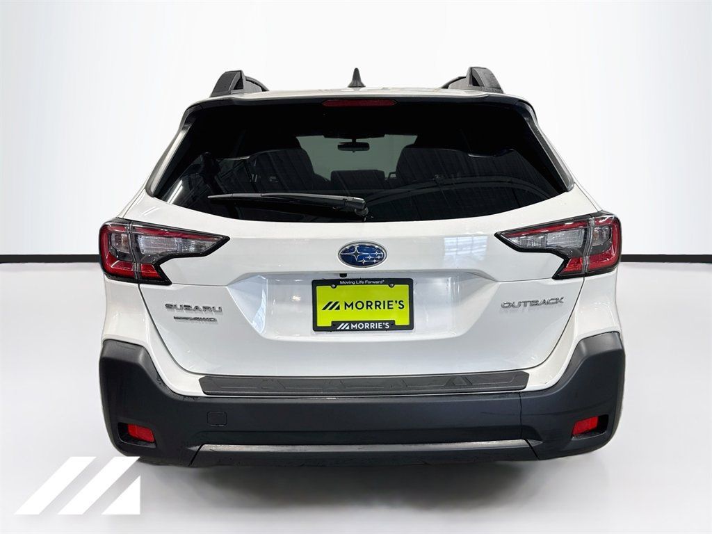 Used 2025 Subaru Outback Premium AWD/4WD image 6