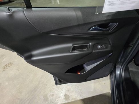 Used 2018 Chevrolet Equinox LT AWD/4WD image 25