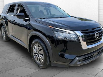 Used 2025 Nissan Pathfinder S