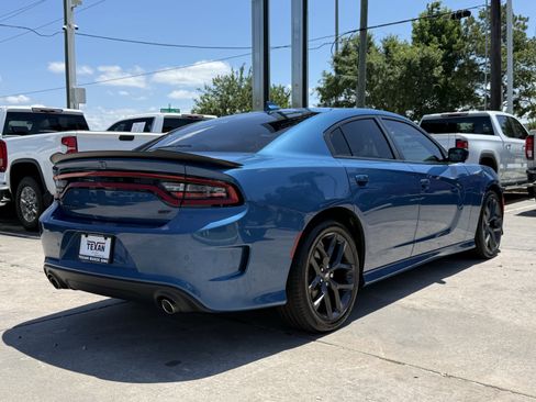 Used 2022 Dodge Charger GT w/ Blacktop Package RWD image 3