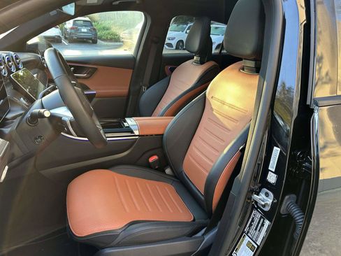 Certified 2025 Mercedes-Benz GLC 300 4MATIC image 23