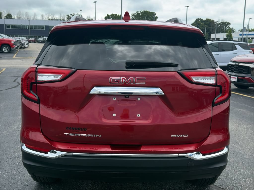 Certified 2022 GMC Terrain SLT AWD/4WD image 7