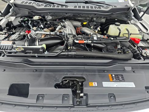 Used 2024 Ford F350 Platinum image 9