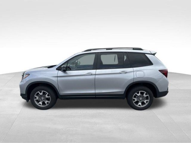 Used 2023 Honda Passport TrailSport image 5