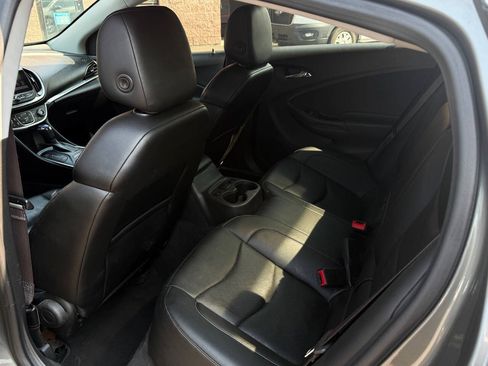 Used 2017 Chevrolet Volt Premier w/ Driver Confidence II Package FWD image 16