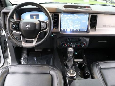 Used 2025 Ford Bronco Outer Banks AWD/4WD image 19