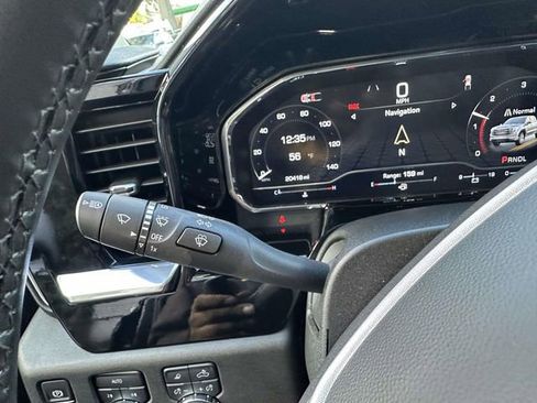 Used 2025 GMC Sierra 1500 SLT image 28