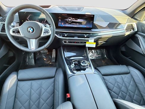 New 2026 BMW X5 xDrive40i w/ Executive Package AWD/4WD image 16