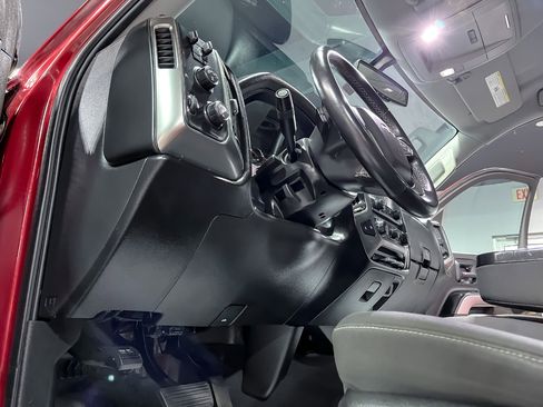 Used 2018 Chevrolet Silverado 1500 LT w/ All Star Edition image 18