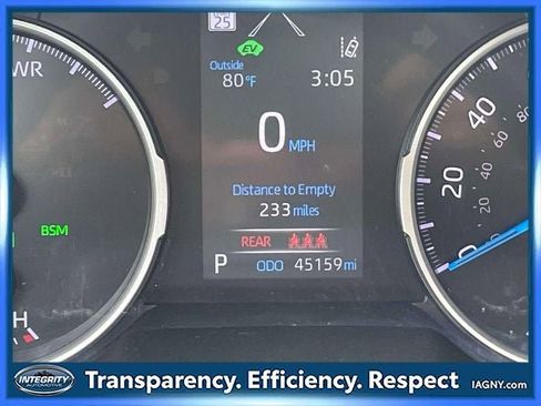 Used 2021 Toyota RAV4 XLE w/ Convenience Package image 27