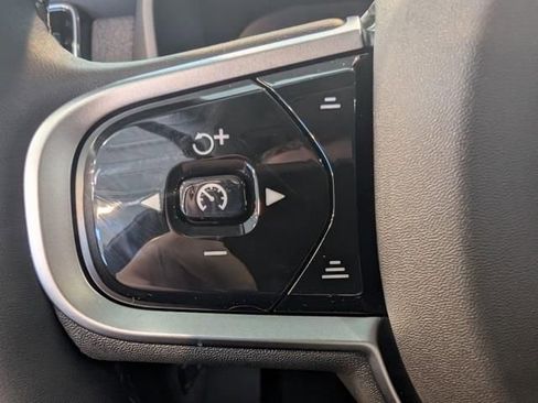 New 2026 Volvo XC90 T8 Plus w/ Protection Package Premier AWD/4WD image 17
