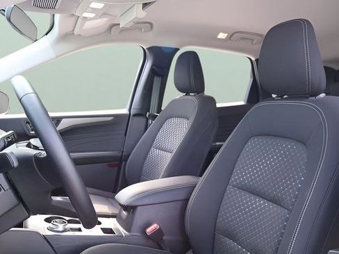 Used 2025 Ford Escape Active w/ Tech Pack #1 AWD/4WD image 12