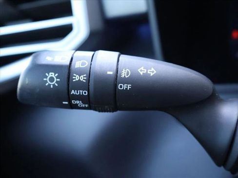 Used 2024 Toyota Sequoia Platinum AWD/4WD image 15