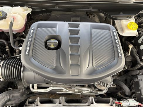 Used 2025 RAM 1500 Limited AWD/4WD image 29