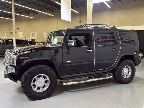Used 2005 HUMMER H2 w/ Preferred Equipment Group image 5