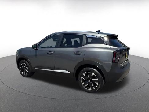 Used 2026 Nissan Kicks SV w/ Cold Weather Package AWD/4WD image 9