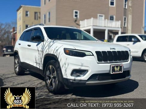 Used 2019 Jeep Cherokee Limited image 3