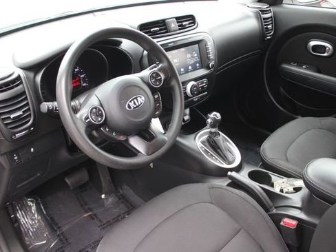Used 2019 Kia Soul + FWD image 3