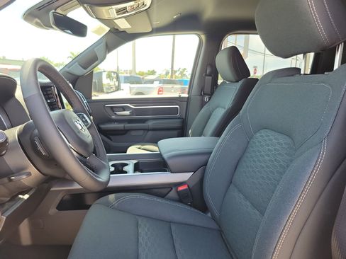 New 2026 RAM 1500 Big Horn AWD/4WD image 19