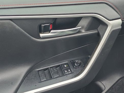 Used 2021 Toyota RAV4 TRD Off-Road image 12