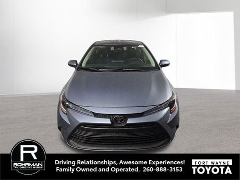 New 2026 Toyota Corolla LE FWD image 3