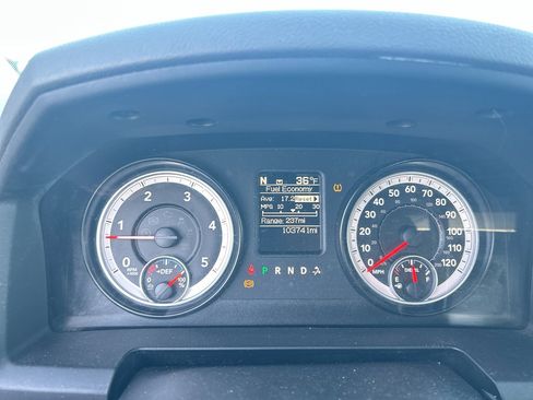 Used 2014 RAM 2500 Tradesman w/ Chrome Appearance Group image 12