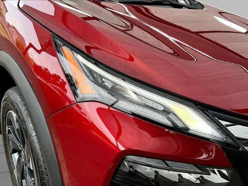 Certified 2026 Nissan Rogue SV FWD image 27