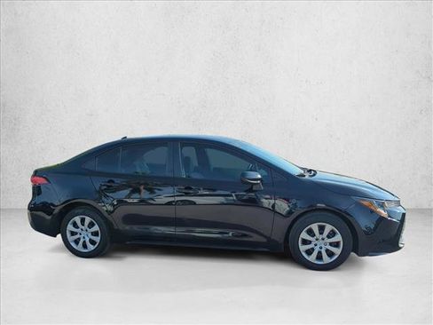 Certified 2023 Toyota Corolla LE FWD image 4