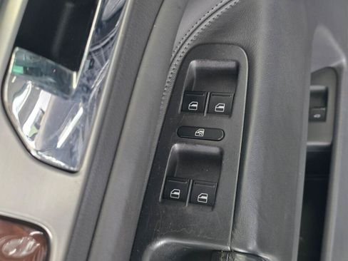 Used 2004 Volkswagen Touareg V8 AWD/4WD image 22