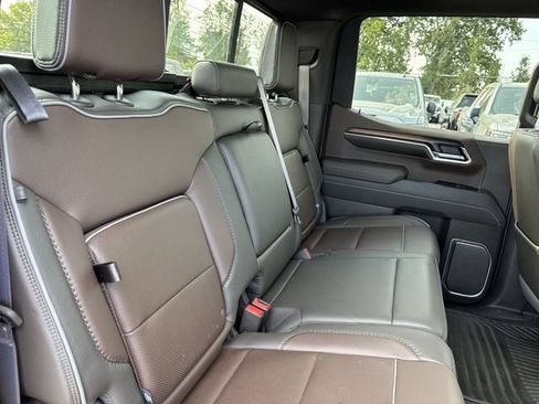 Used 2025 GMC Sierra 1500 Denali w/ Denali Reserve Package AWD/4WD image 28