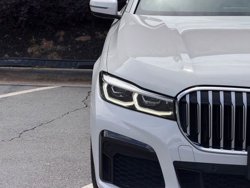 Used 2021 BMW 750i xDrive w/ M Sport Package AWD/4WD image 4