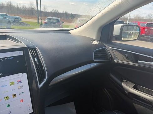 Used 2024 Ford Edge SEL w/ Convenience Package image 19