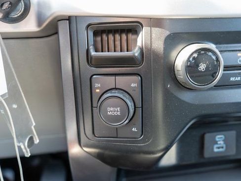 Used 2023 Ford F150 XLT AWD/4WD image 24