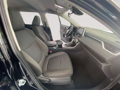 Used 2025 Toyota RAV4 LE AWD/4WD image 10