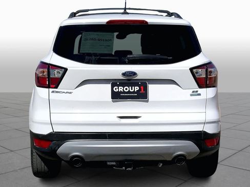 Used 2018 Ford Escape SE w/ SE Sync 3 Package image 5