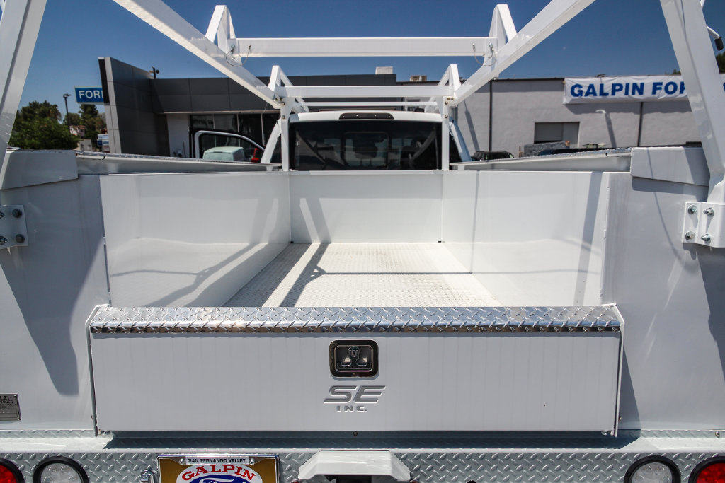 New 2025 Ford F350 XL w/ XL Chrome Package AWD/4WD image 26