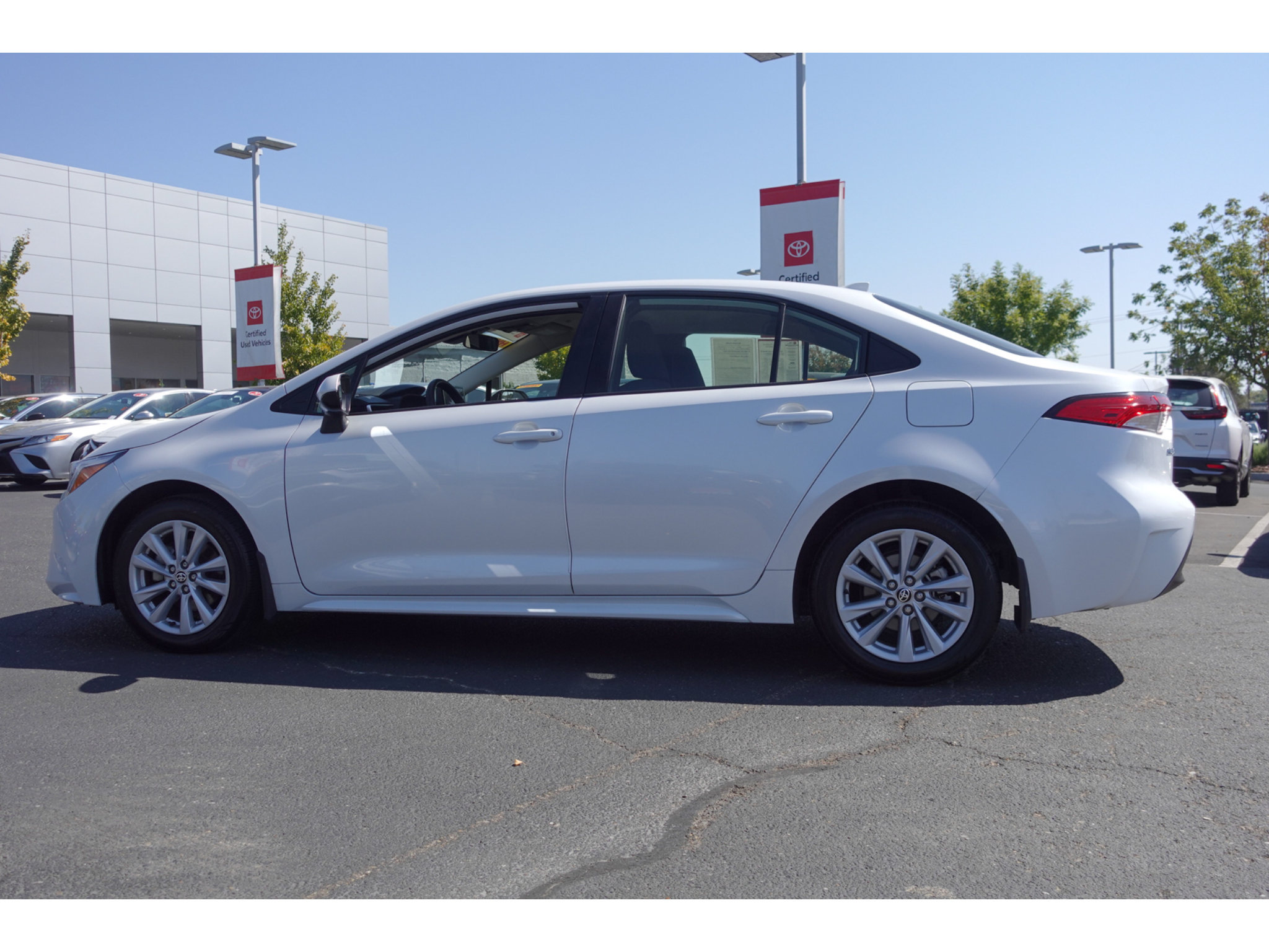 Certified 2024 Toyota Corolla LE w/ LE Convenience Package FWD image 6