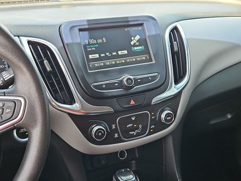 Certified 2018 Chevrolet Equinox LT FWD image 20