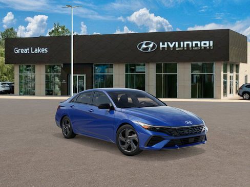 New 2026 Hyundai Elantra Sport image 2