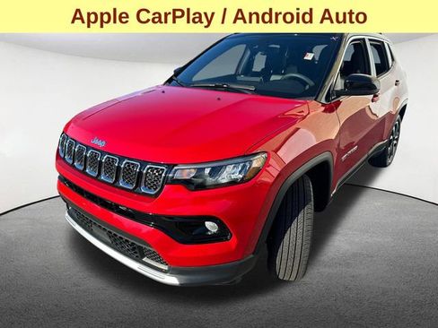 Used 2023 Jeep Compass Limited image 5