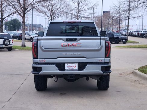 Used 2025 GMC Sierra 2500 AT4 w/ AT4 Premium Plus Package image 6