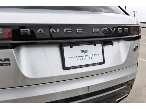 Used 2018 Land Rover Range Rover Velar R-Dynamic HSE image 29