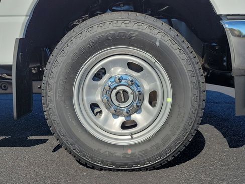 New 2026 Ford F350 XL w/ XL Chrome Package image 5